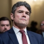 Skandal FBI Guncang Washington: Bos Kontraterorisme Mundur, Diduga Bocorkan Rahasia & Tolak Perang Iran!