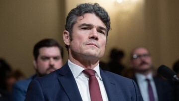 Skandal FBI Guncang Washington: Bos Kontraterorisme Mundur, Diduga Bocorkan Rahasia & Tolak Perang Iran!