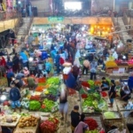 Harga Melejit Jelang Lebaran: Warga Banjiri Pasar Babelan, Mengapa Mereka Tak Gentar?!