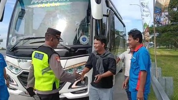 PARAH! Pemudik Ditinggal Rombongan Saat Asyik Makan: Kisah Apes di Rest Area Sragen
