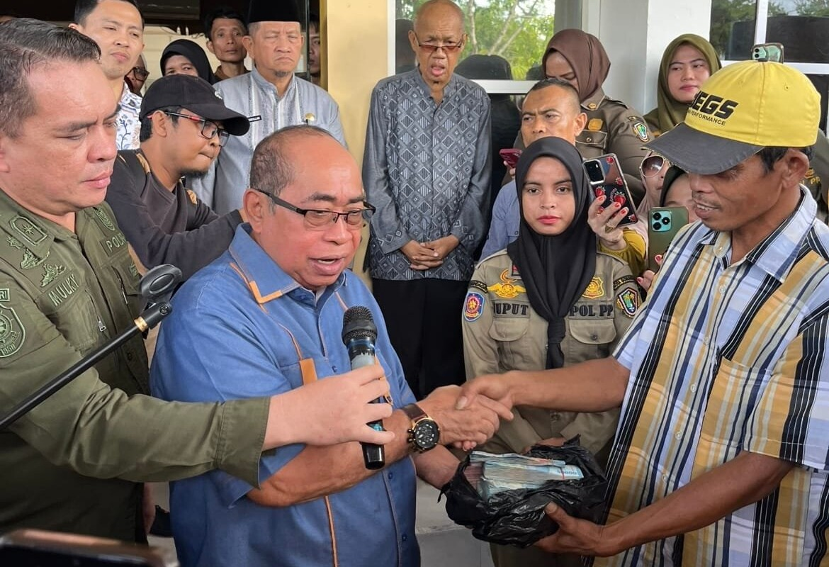 Wali Kota Sultan Gorontalo! Kucurkan Duit Pribadi Demi Gaji Buruh Mie Gacoan, Operasional Langsung Disetop!