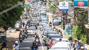 Macet Horor di Lembang: Jangan Kaget! Ini Jurus Polisi & Cara Cerdas Liburan Tanpa Frustrasi!