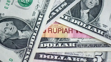 Rupiah Makin Loyo? Ini Beban Ganda Tersembunyi yang Ancam Ekonomi & Kantongmu!