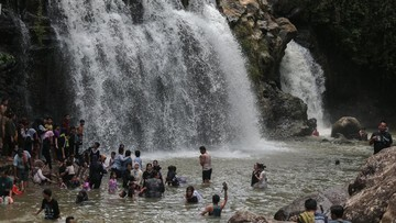 FENOMENA! Curug Goong Diserbu 9000 Wisatawan Saat Libur Panjang, Pesonanya Memikat!
