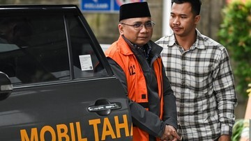 Bongkar Tuntas! Alasan KPK Pindahkan Yaqut ke Tahanan Rumah: Bukan Semata-mata Rahasia!