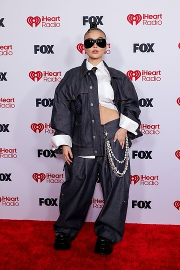 AGNEZ MO GUNCANG RED CARPET iHeartRadio 2023: Pamer Perut Rata Bikin Dunia Melongo!