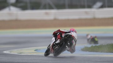 Veda Ega Menggila di Moto3 Amerika 2026: Lolos Q2 Lagi, Siap Guncang Balapan!