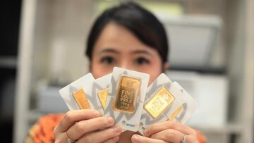 Emas Antam Anjlok Pekan Ini! Akankah Bangkit atau Makin Terjun Minggu Depan?