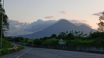 Terpanjang di Sulawesi: Tol Manado-Bitung, Jalan Indah Pembangkit Ekonomi!