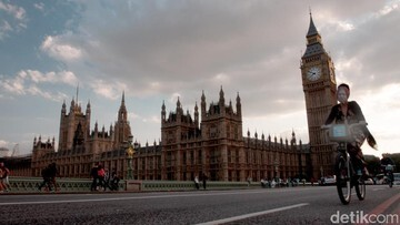 Bukan Cuma Cerah! Inilah Alasan Turis Jatuh Cinta Pada Cuaca Ikonik Inggris