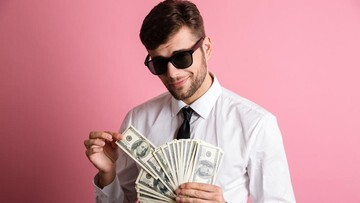 TERBONGKAR! Kebiasaan Pegang HP Ini yang Membedakan Orang Kaya Asli!