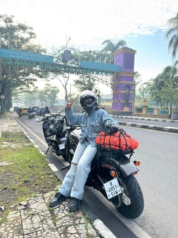 Heboh! Dua Wanita Hijab Taklukkan Rute Maut Bandung-Wonosobo 10 Jam, Begini Rahasianya!