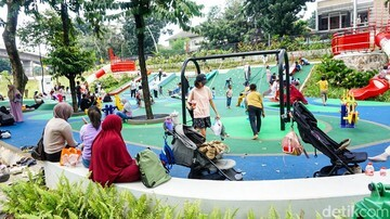 Heboh! Taman Bendera Pusaka Jadi Magnet Baru Warga, Ini Rahasianya!