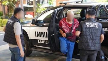 Geger Bali: Bule Nekat Lompat ke Laut Bawa Motor, Endingnya Tak Terduga!