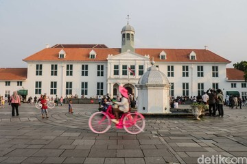VIRAL! Kota Tua Jakarta: Destinasi Legendaris yang Jadi Primadona Saat Libur Panjang
