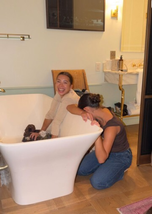 Mengejutkan! Gaya Hidup Jennifer Bachdim di Amerika: Cuci Baju di Bathtub Bareng Anak!
