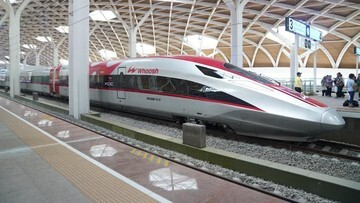 TERBONGKAR! Kemenkeu Siap ‘Selamatkan’ Kereta Cepat Whoosh: Mengapa & Bagaimana?