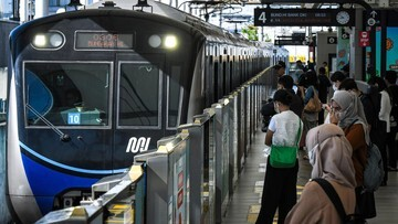 Geger! MRT Jakarta Mati Listrik Dadakan: Ribuan Penumpang Terjebak, Ini Penjelasan Lengkapnya!