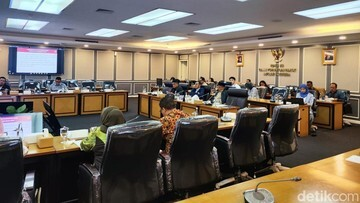 Geger DPR! Pemuda Pancasila Lebih Top dari BPIP? Ini Dia Fakta Mengejutkan di Balik Sorotan Tajam!