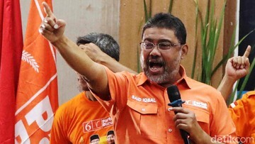 PHK Massal Mencekam! Buruh Minta Pemerintah Lakukan Ini Agar Nasib Jutaan Pekerja Selamat!