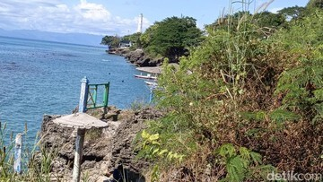 MIRIS! Dari Surga Tersembunyi Jadi Lautan Sampah? Kisah Pilu Batu Kapala Beach!