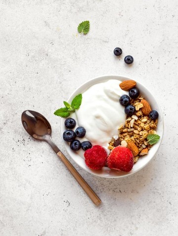 Rahasia Tersembunyi! Topping Greek Yogurt Ini Bikin Kamu Lebih Sehat, Kenyang Lebih Lama!