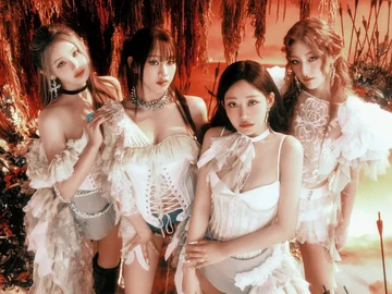 Terlalu Vulgar? KISS OF LIFE Kembali Gemparkan Panggung dengan Koreografi Panas!