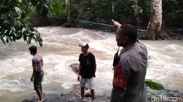 Tragedi Tibu Ijo: Air Bah Renggut Nyawa, Destinasi Populer Lombok Ditutup!