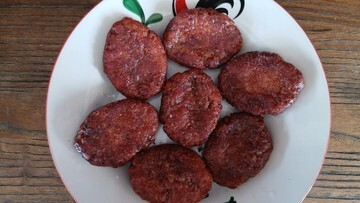 TERBONGKAR! Mengapa “Kukis Betawi” Justru Jajanan Khas Manado?