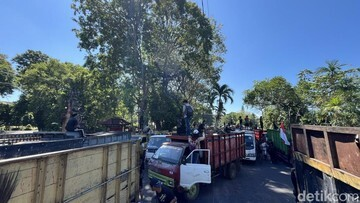 GEMPAR BALI! Ratusan Truk Sampah Kepung Kantor Gubernur, Krisis Terparah Pulau Dewata?