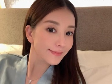 Istri Aaron Kwok Bikin Geger! Rendam Kaki dengan Kuah Mala, Tren Kecantikan Gila atau Jenius?