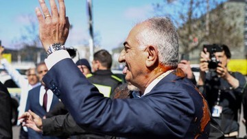 Terungkap! Mengapa Putra Mahkota Iran Disiram ‘Saus’ Merah di Jerman?