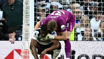 Terjebak di Zona Merah! Hanya Satu Kemenangan Penyelamat Tottenham?