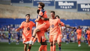 Hanya Selangkah Lagi! Mengapa Hansi Flick Melarang Barcelona Pesta Juara Dini?