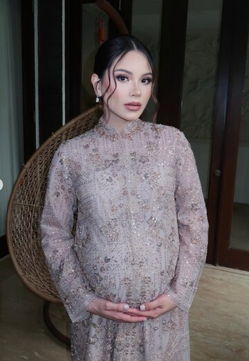 Geger! Alyssa Daguise di Pengajian ‘Pra-Nikah’ El Rumi, Penampilan ‘Baby Bump’ Bikin Salfok Sejagad!