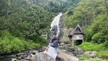 Misteri Air Terjun Sitapigagan Samosir: Dilarang Pakai Baju Merah!